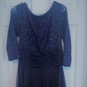 Long Sleeve Jessica Howard Dress